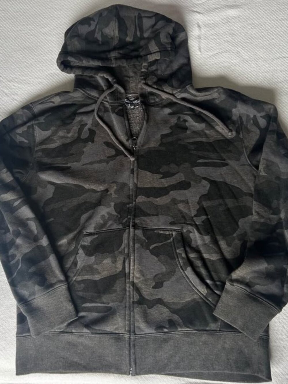 George Black Camo Zip Sweater Men’s Size Small
